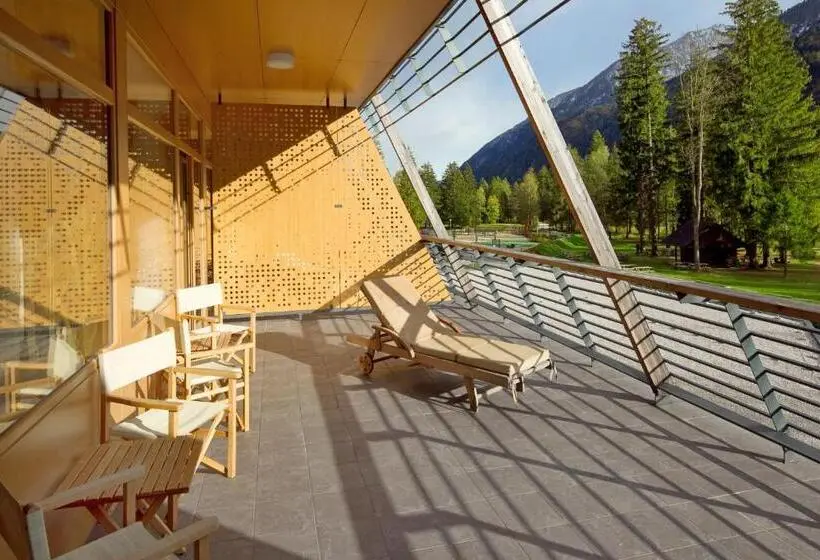 سوئیت با چشم‌انداز, Spik Alpine