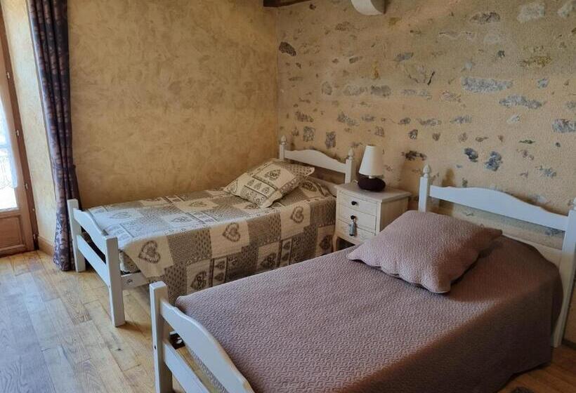 חדר משפחתי, Domaine De La Rue