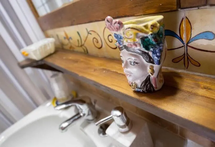 スタンダードルーム, La Casa In Pietra