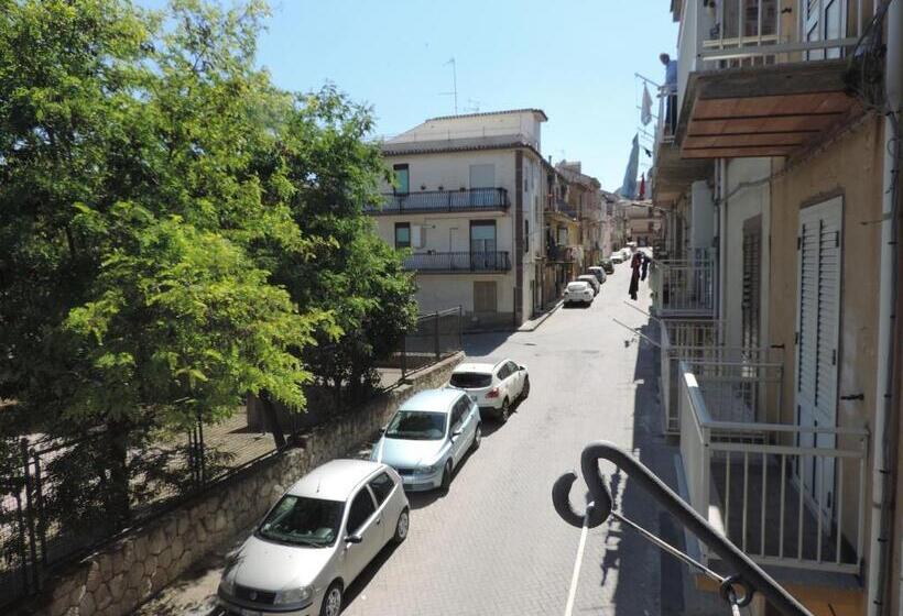 غرفة قياسية مطلة على المدينة, La Casa In Pietra