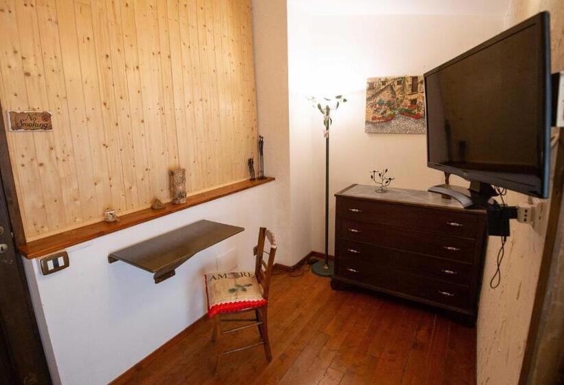 غرفة قياسية, La Casa In Pietra