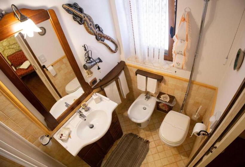 غرفة قياسية, La Casa In Pietra