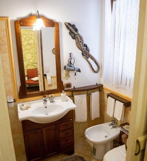 غرفة قياسية, La Casa In Pietra