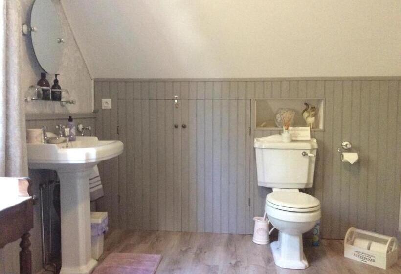 ファミリールーム, Spruce Lake