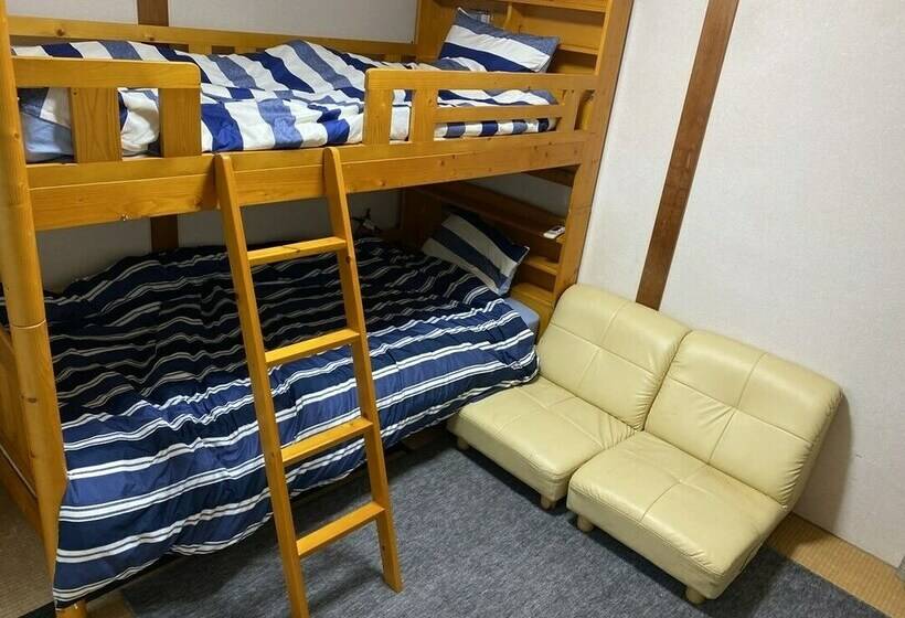 חדר אקונומי, Marineq