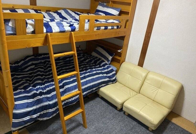 חדר אקונומי, Marineq