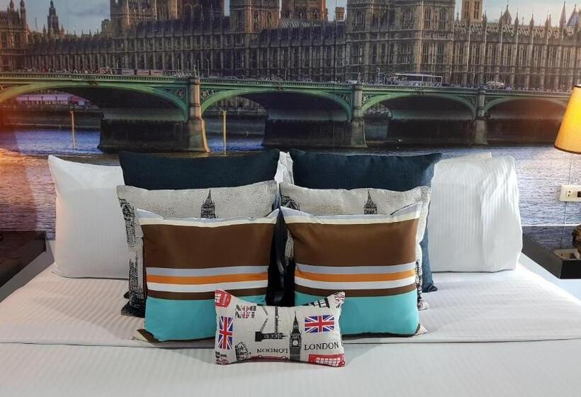 חדר דלוקס עם מרפסת, Italy Condotel Darasa