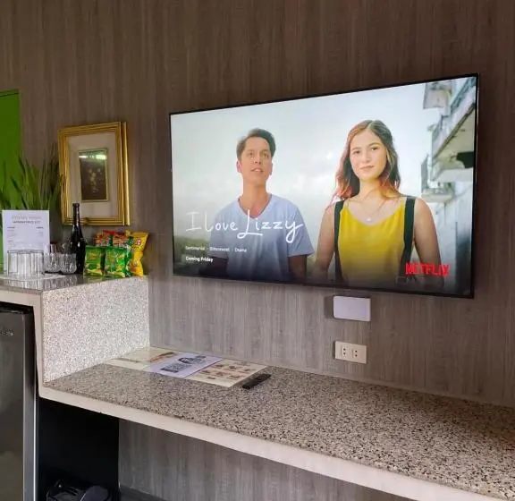 キングサイズベッドのスーペリアルーム, Italy Condotel Darasa