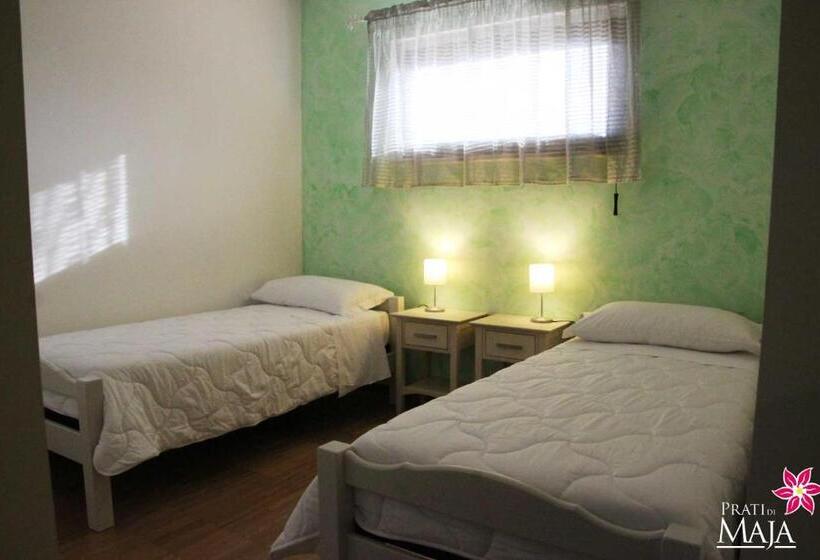 غرفة قياسية ثلاثية, Prati Di Maja B&b