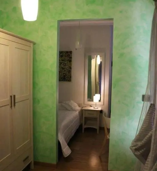 Standard Kolmen Hengen Huone, Prati Di Maja B&b