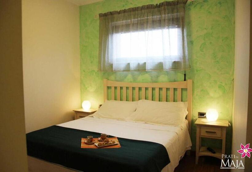 غرفة قياسية ثلاثية, Prati Di Maja B&b