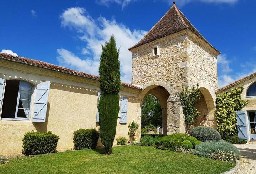 스탠다드 룸, Propriété Le Monneton