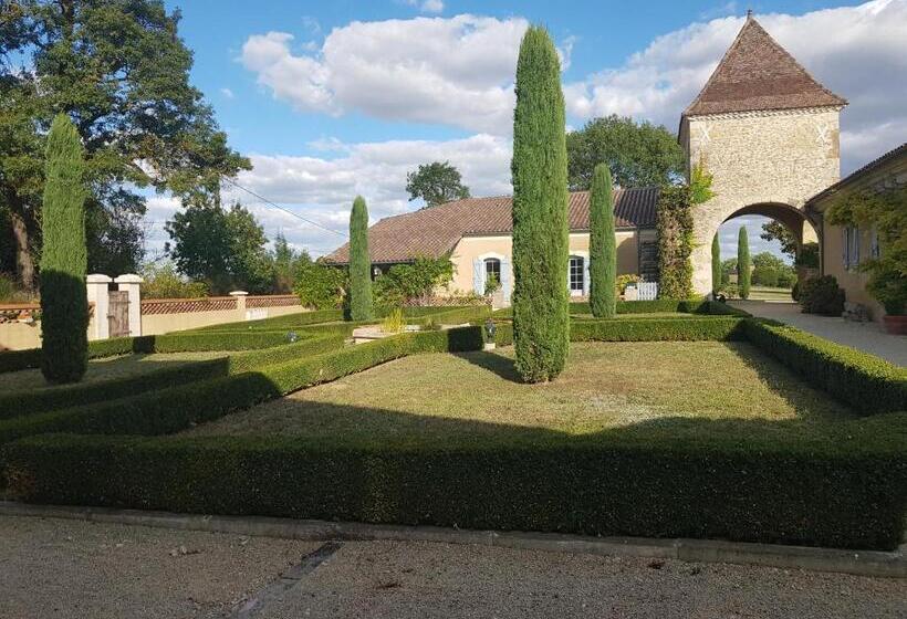 스탠다드 트리플 룸, Propriété Le Monneton