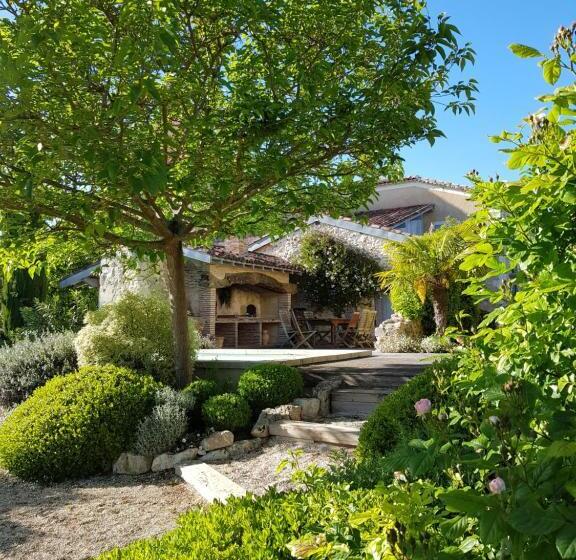 스탠다드 룸, Propriété Le Monneton