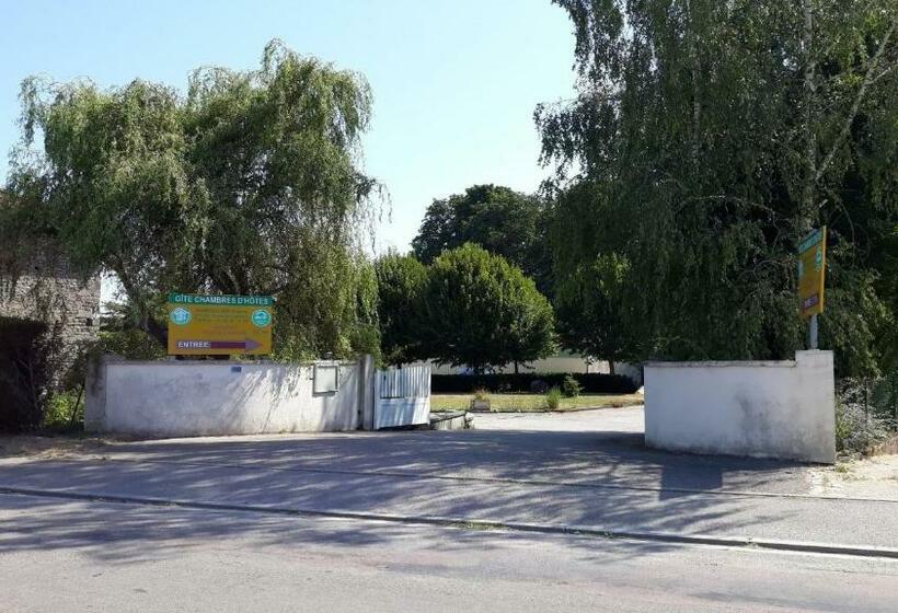 غرفة قياسية مطلّة علي الحديقة, Chez Pierre