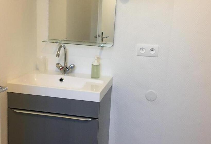 חדר סטודיו סטנדרד, Chez Pierre