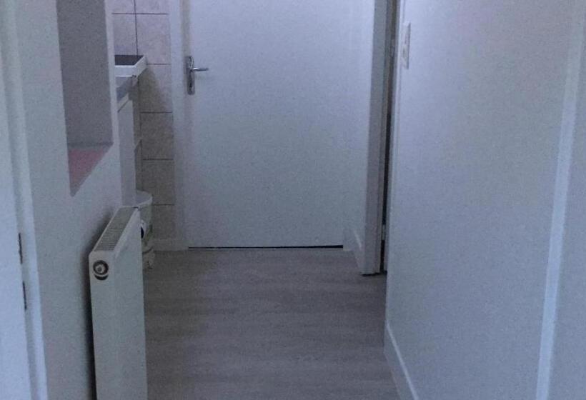 إستوديو قياسى, Chez Pierre