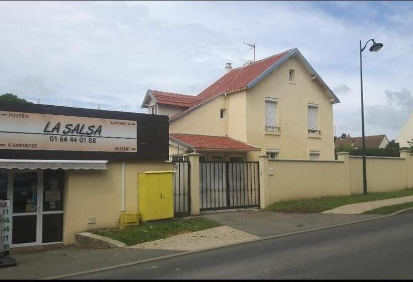 패밀리 룸, à 7 Minutes De L Aéroport Cdg 1