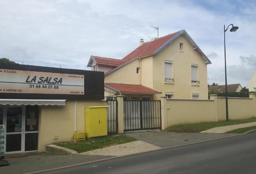 스탠다드 룸, à 7 Minutes De L Aéroport Cdg 1