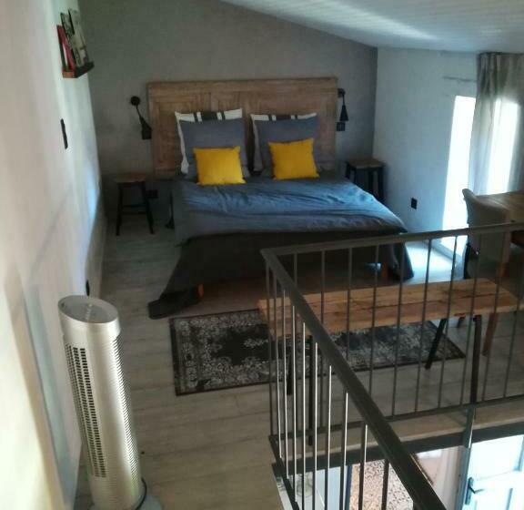 プールビュースタンダードルーム, La Petite Maison