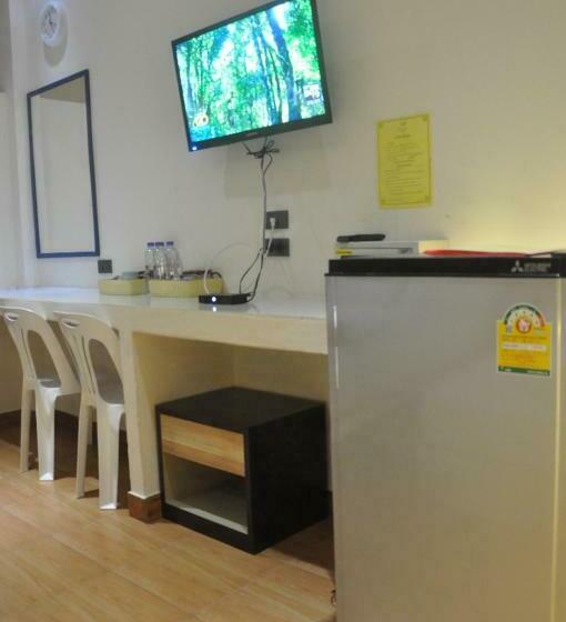 디럭스 룸, Banana Resort Sadao