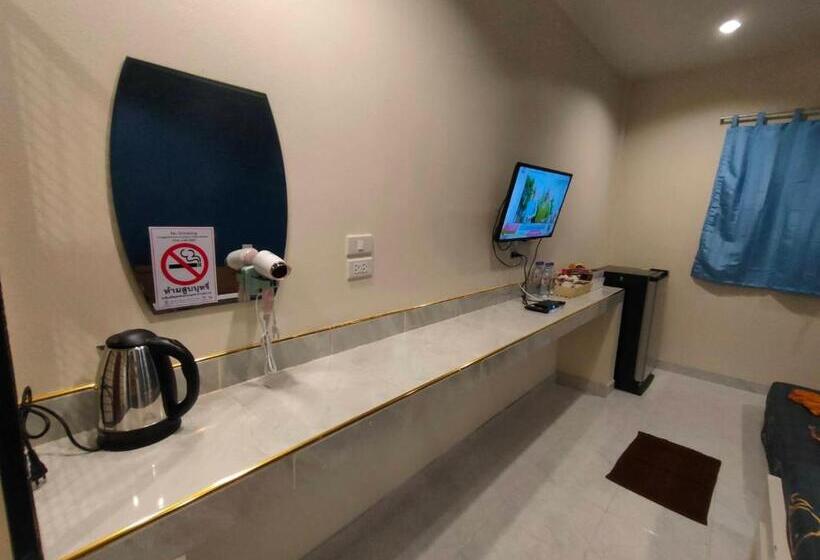 디럭스 룸, Banana Resort Sadao