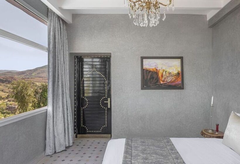 سوییت لوکس, Diar Illi