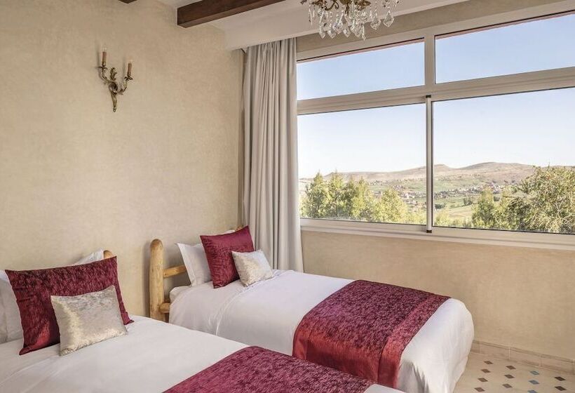 سوئیت خانواده 2 خوابه, Diar Illi