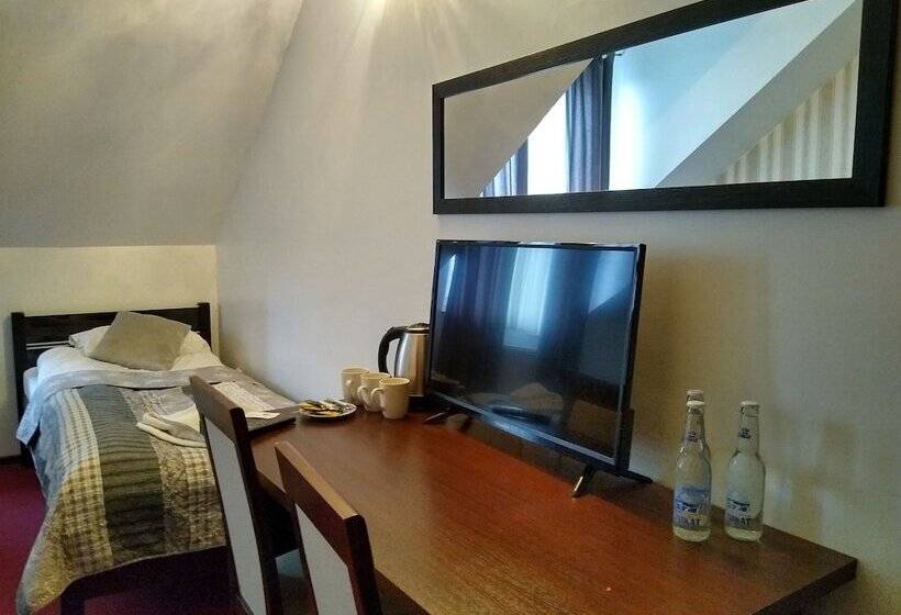 חדר סטנדרט לשלושה, Złotogórski