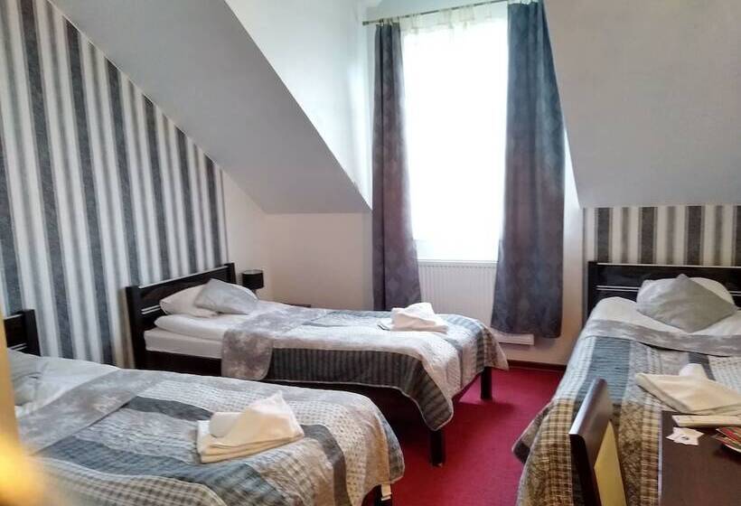 חדר סטנדרט לשלושה, Złotogórski