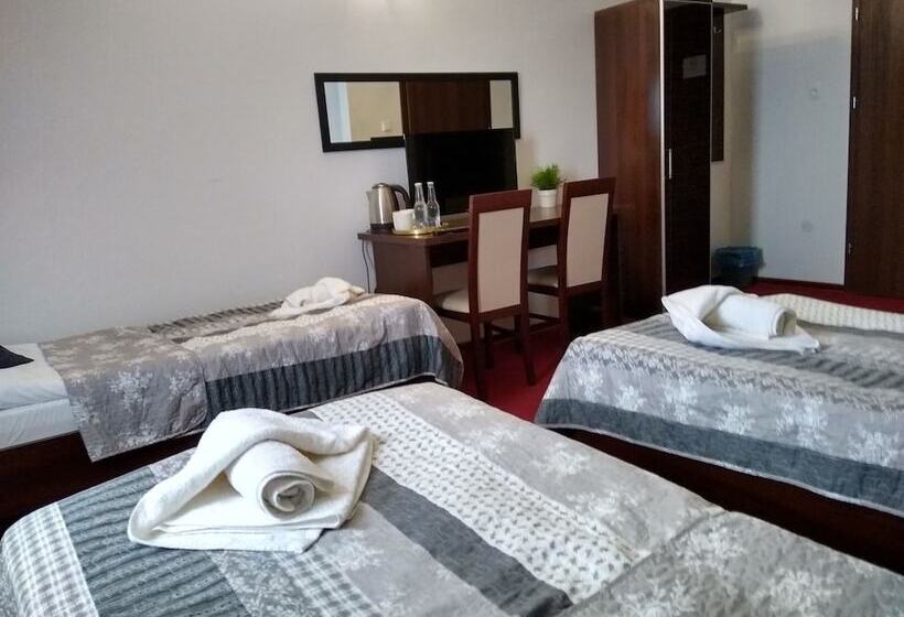 חדר סטנדרט לשלושה, Złotogórski