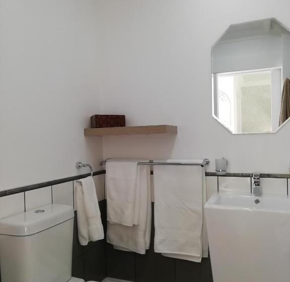 スタンダードルーム, Linda Se Dop