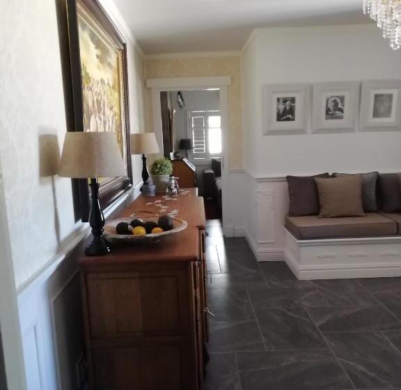 デラックスの４人部屋, Linda Se Dop