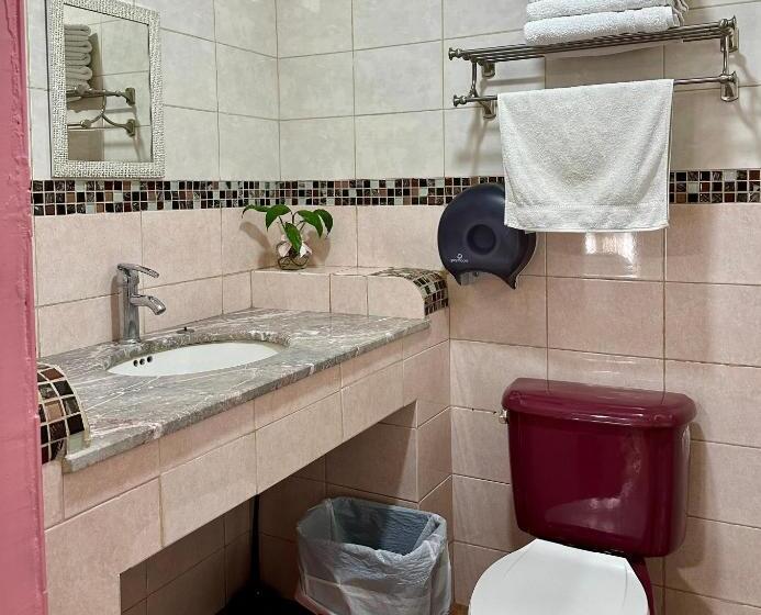 غرفة عائلية, Huerta Don Felipe