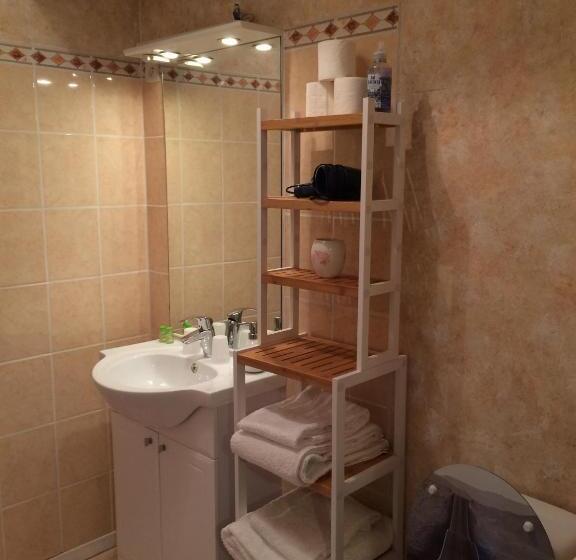 غرفة قياسية سرير كينج, Morvan Séjours