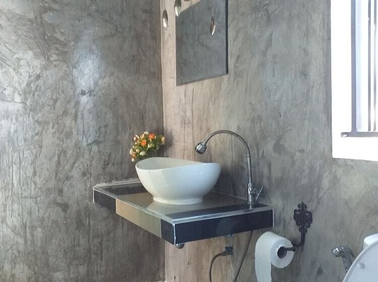 디럭스 룸, Plernsalaya Resort