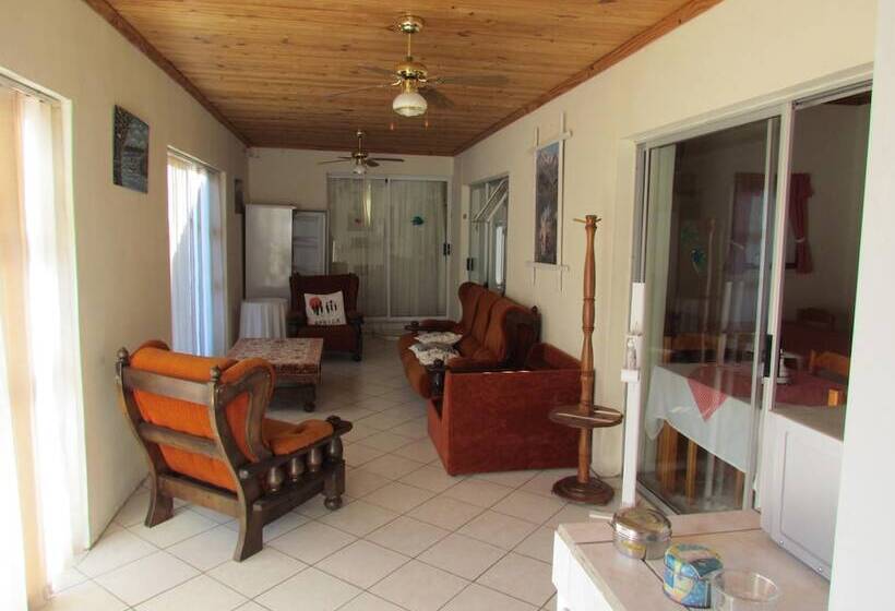 ガーデンビュースタンダードルーム, Blue Horizon Bay Guest House