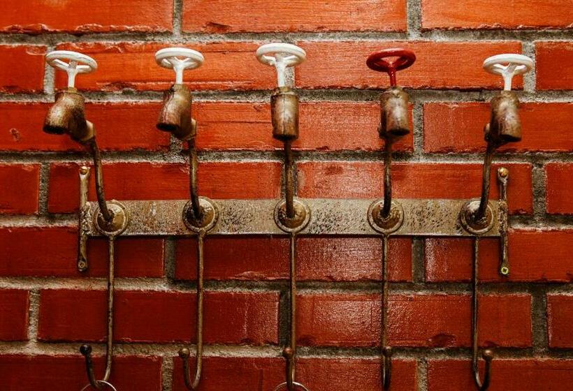 スーペリアールーム, Fireman Center