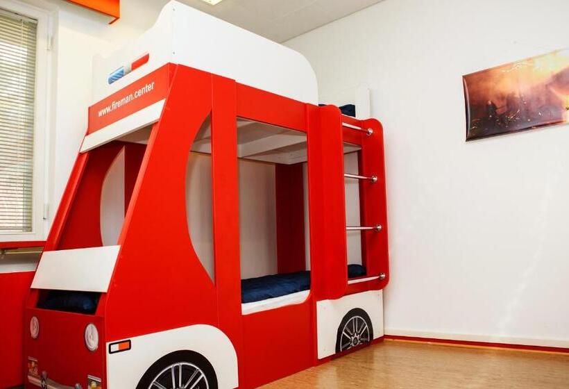 浴室共有ファミリールーム, Fireman Center