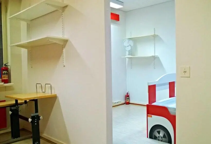 スタンダードスタジオ, Fireman Center