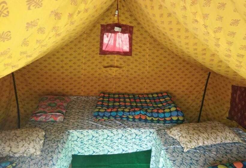 Deluxe Tent, Adb Rooms Adventure Guru