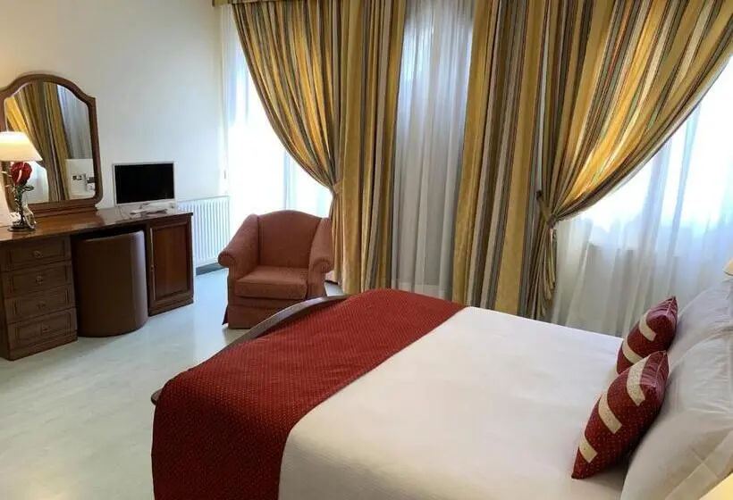 スーペリアトリプルルーム, Albergo Italia