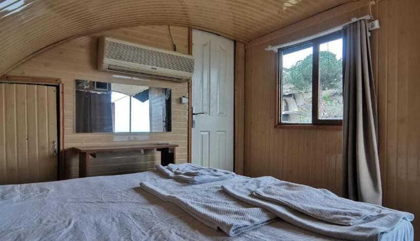 Standard Tent, Ayanya Beach & Bistro Bungalows