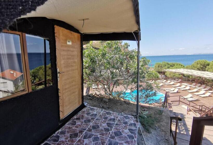 Standard Tent, Ayanya Beach & Bistro Bungalows