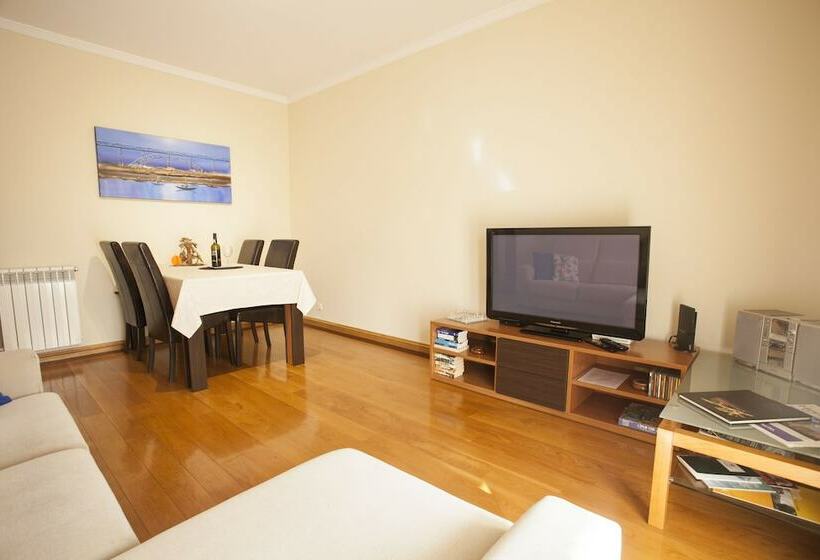 2-Bedroom Classic Apartment, Porto Gaia City And Beach By Mp