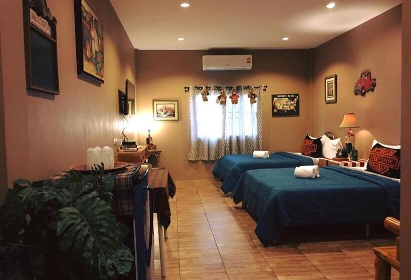 غرفة قياسية رباعية, The Green Land Farm