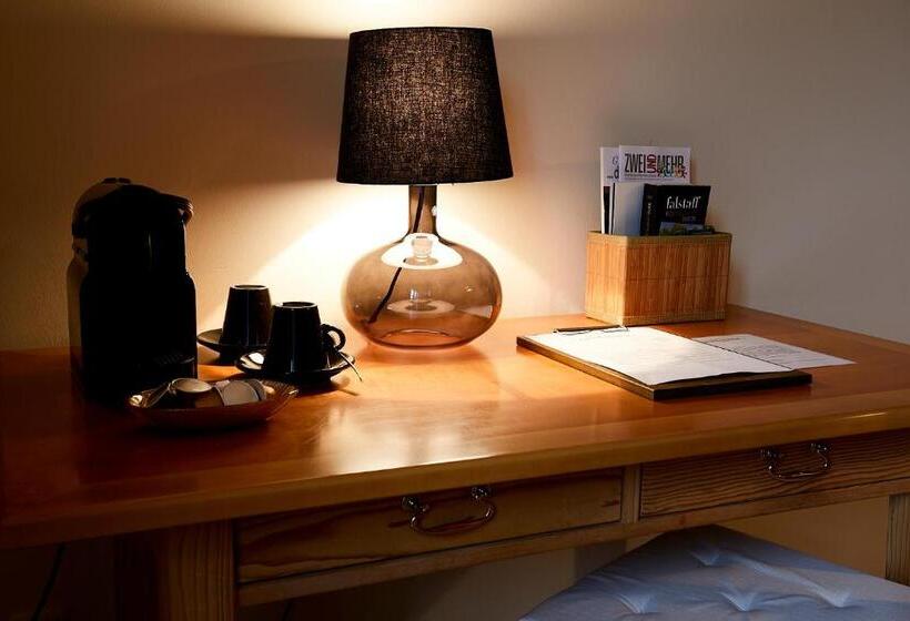 디럭스 룸, Stupperhof