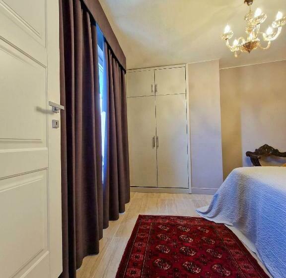 غرفة ديلوكس رباعية, Villa Sarchi