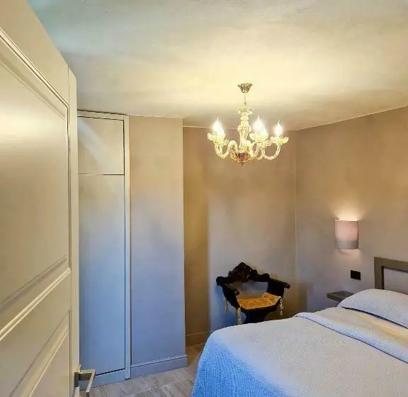 デラックスの4人部屋, Villa Sarchi