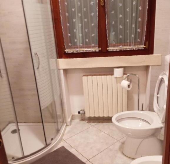 شقة غرفة واحدة, Villamoreno